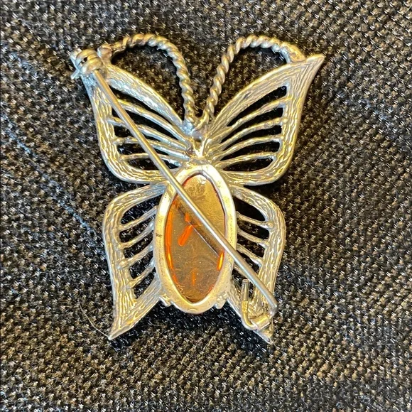 Silver Filigree Butterfly Brooch Amber Jeweled Center Small Pin - Picture 2 of 3